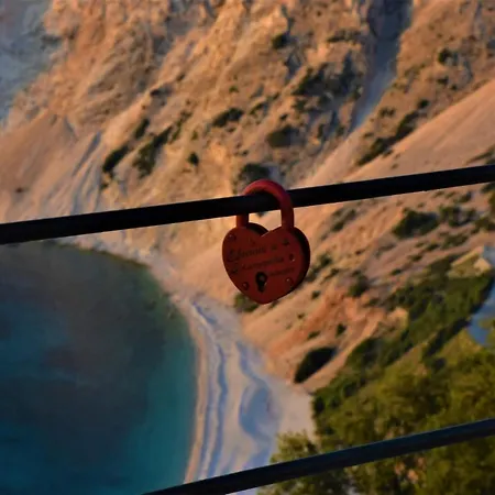 Bella Mansarda * Аргостолион