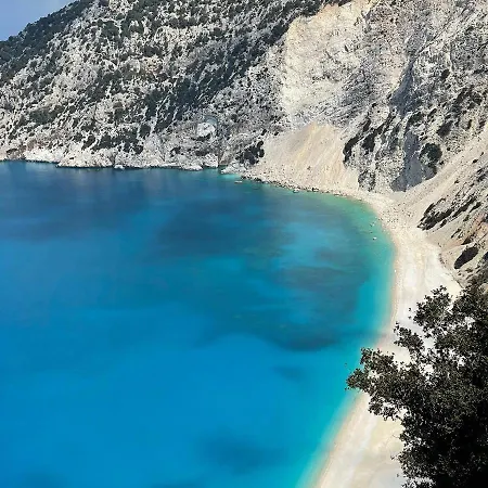 Bella Mansarda * Аргостолион