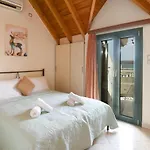 Chelmis Bella Mansarda Apartment