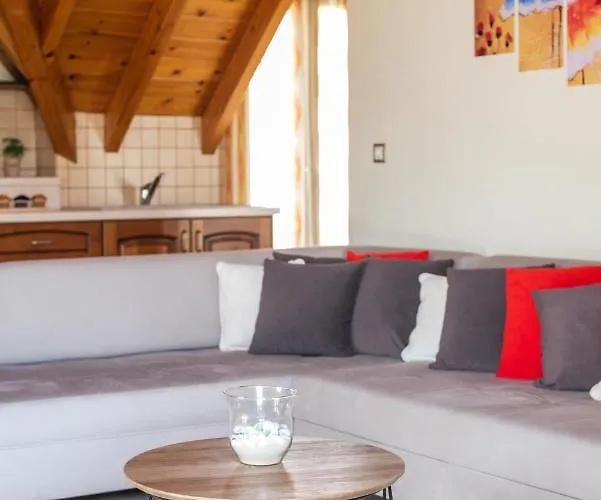 아파트 Chelmis Bella Mansarda *